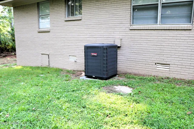 $159,000 | 645 Cox Avenue, Holly Springs, MS 38635