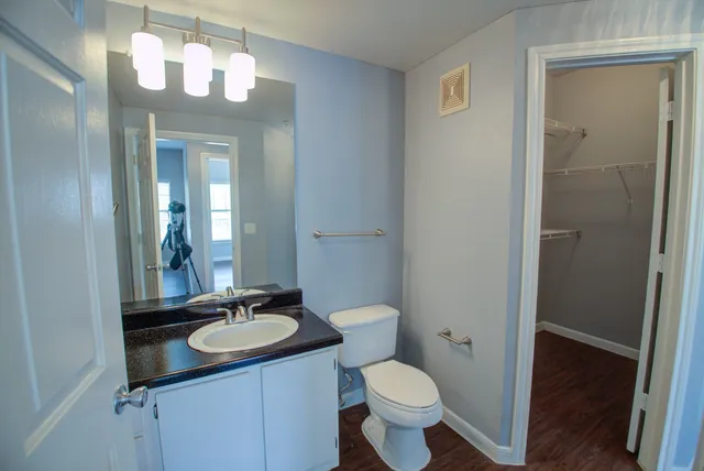 $975 | 2320 Gracy Farms Lane, Unit 926, Austin, TX 78758