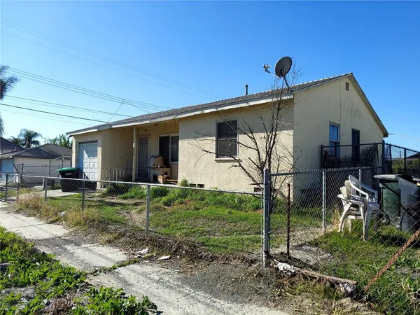 $1,100,000 | 472 East E Street, Colton, CA 92324