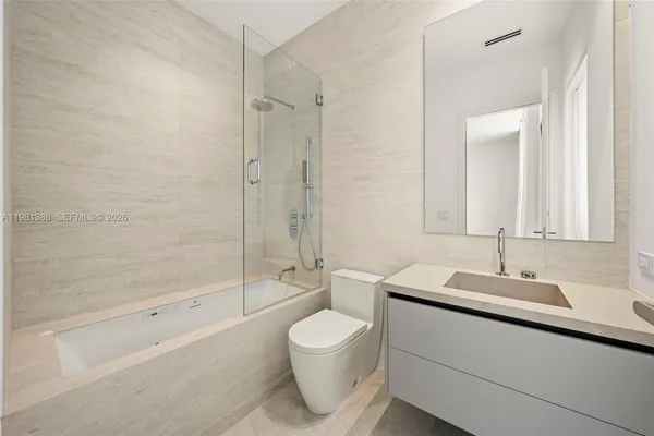 $7,490,000 | 7700 Southwest 50th Court, Miami, FL 33143