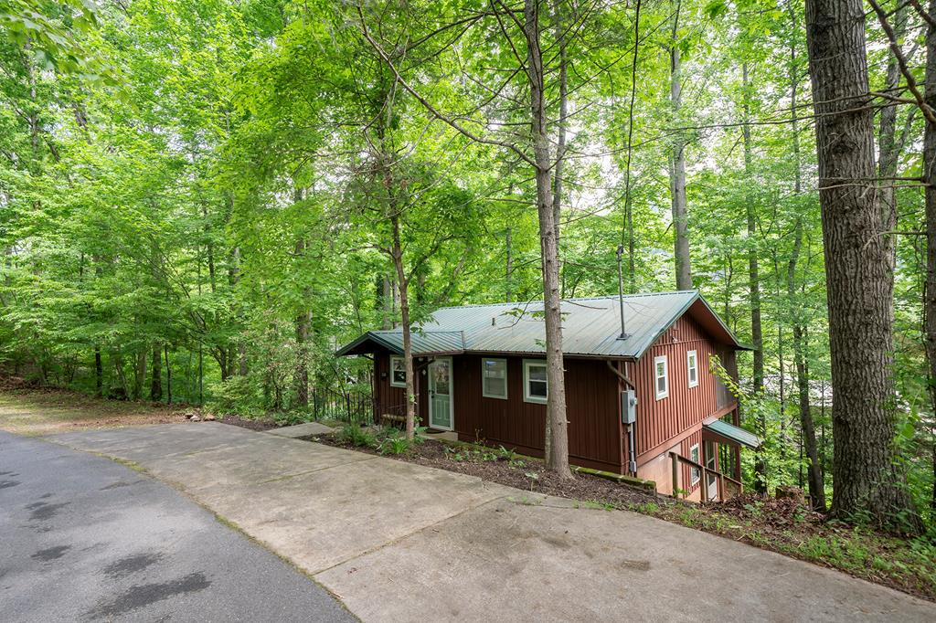 328 Forest Lake Road Robbinsville, NC 28771 - Photo 1 of 19 Main View