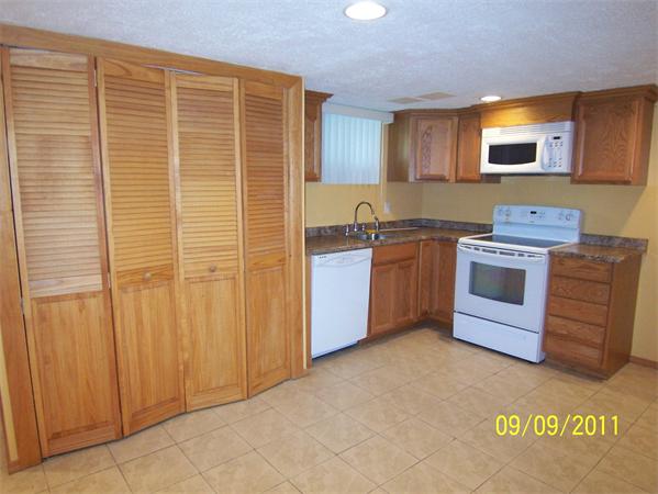13 Albert Road Peabody, MA 01960 - Photo 2 of 21 Gallery Image 2