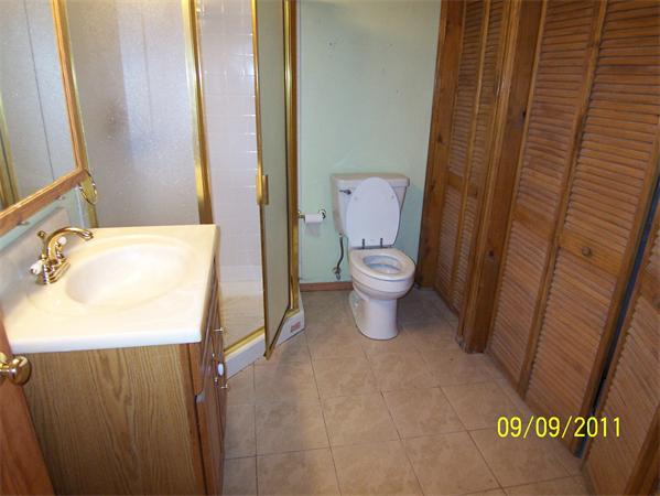 13 Albert Road Peabody, MA 01960 - Photo 3 of 21 Gallery Image 3