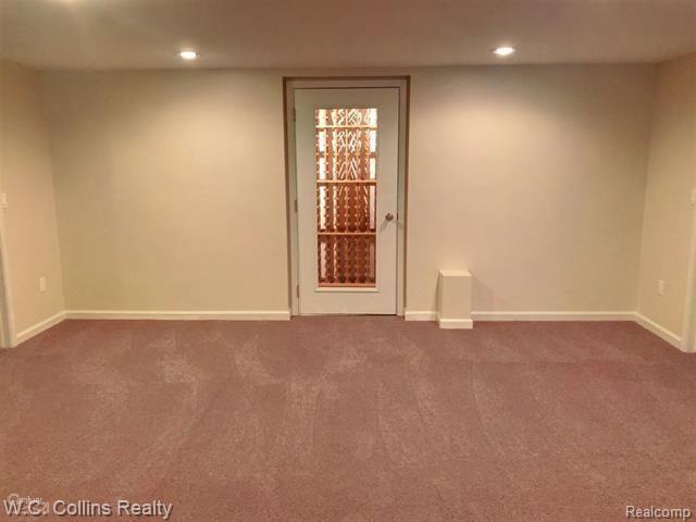 5930 Ronnoco Road Rochester, MI 48306 - Photo 39 of 67 39.JPG