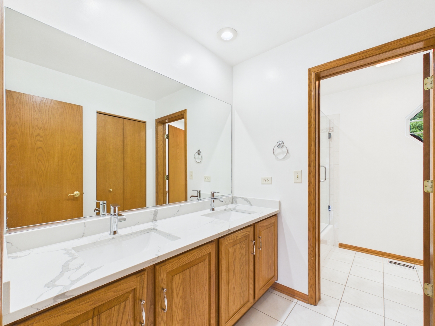247 Alyssum Court Romeoville, IL 60446 - Photo 28 of 35