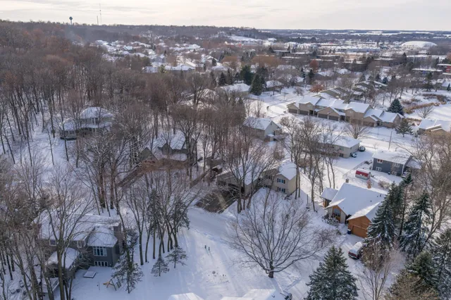 $394,900 | 2100 Taylor Court, Northfield, MN 55057