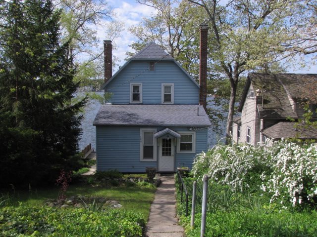 480 Spring Beach Road Rome City, IN 46784 - Photo 2 of 11