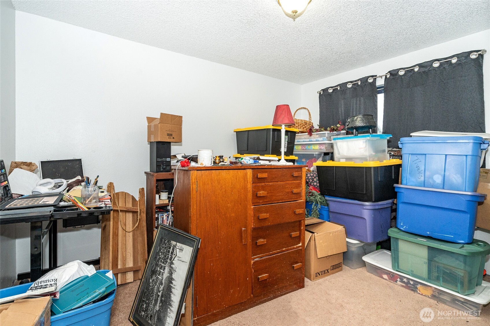 2119 Southwest Olympic Drive Chehalis, WA 98532 - Photo 23 of 33 a room with furniture and a wooden floor