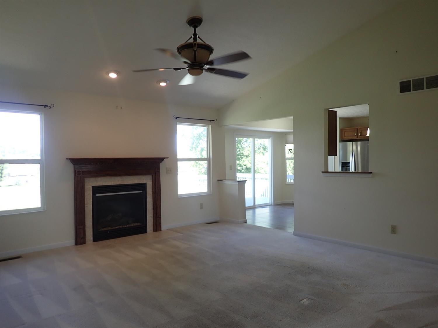6305 SHOREACRES Court Hamilton, OH 45011 - Photo 9 of 31