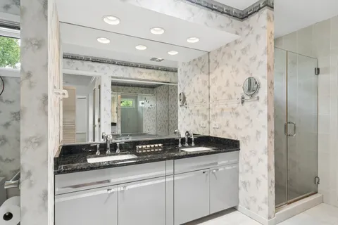 $750,000 | 1120 Fortress Drive, McHenry, IL 60050