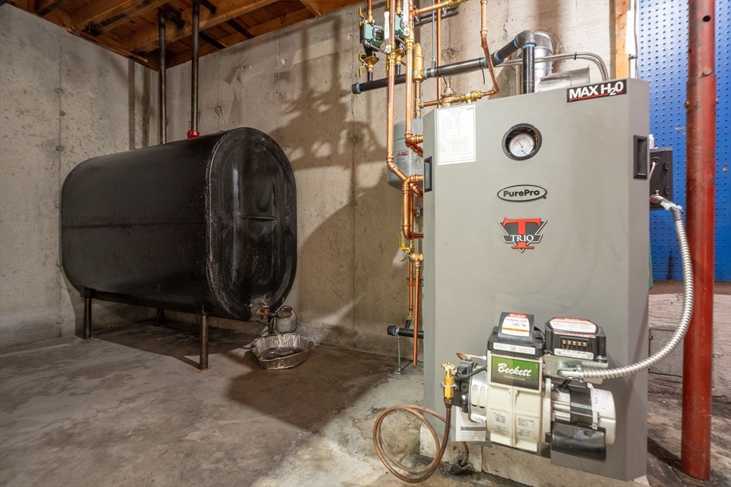 3 Charnock Circle Rutland, MA 01543 - Photo 29 of 33