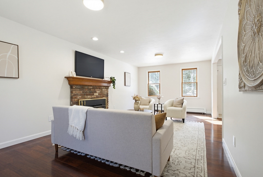 3 Charnock Circle Rutland, MA 01543 - Photo 7 of 33