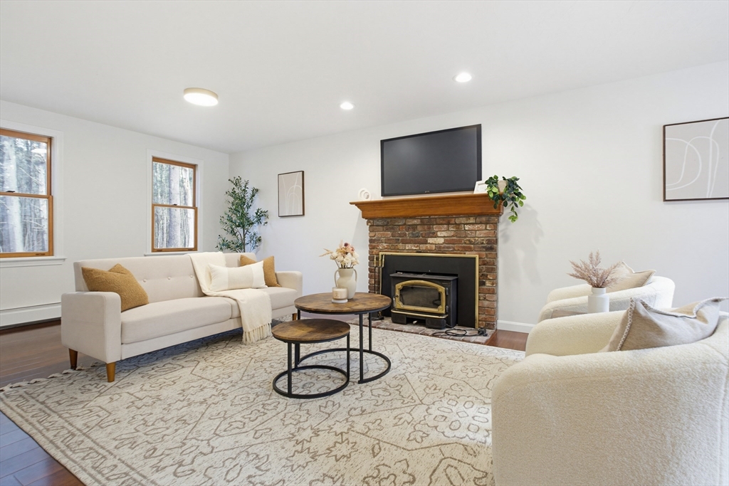 3 Charnock Circle Rutland, MA 01543 - Photo 8 of 33