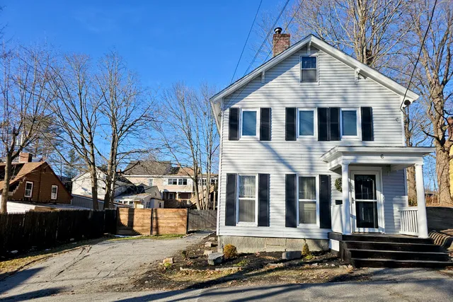 $290,000 | 6 Flagg Street, Augusta, ME 04330