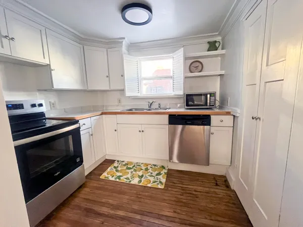 $279,500 | 6 Flagg Street, Augusta, ME 04330