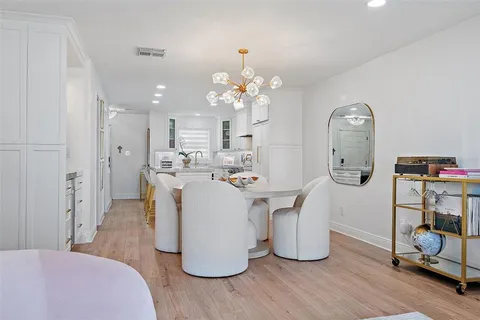 $599,000 | 4966 Coquina Key Drive Southeast, St. Petersburg, FL 33705