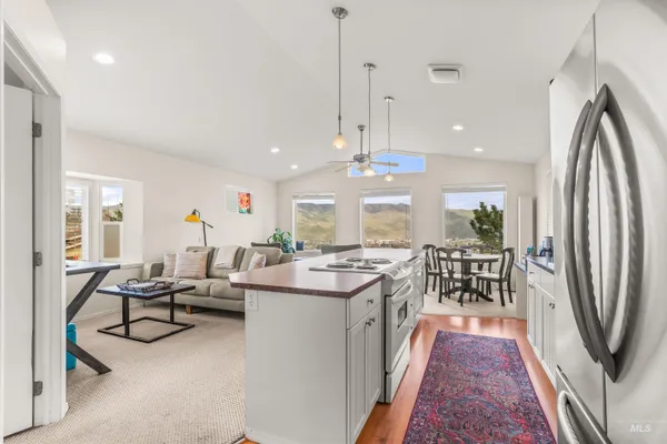 $898,000 | 1744 Valleyview Drive, Clarkston, WA 99403