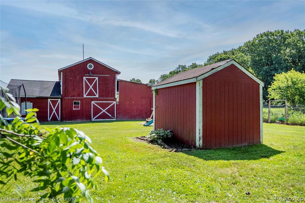 5900 Mack Road Howell, MI 48855 - Photo 48 of 55