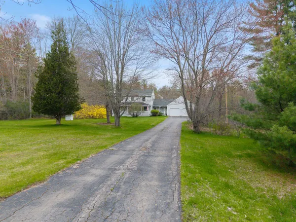$689,500 | 2 Old Chases Pond Road, York, ME 03909