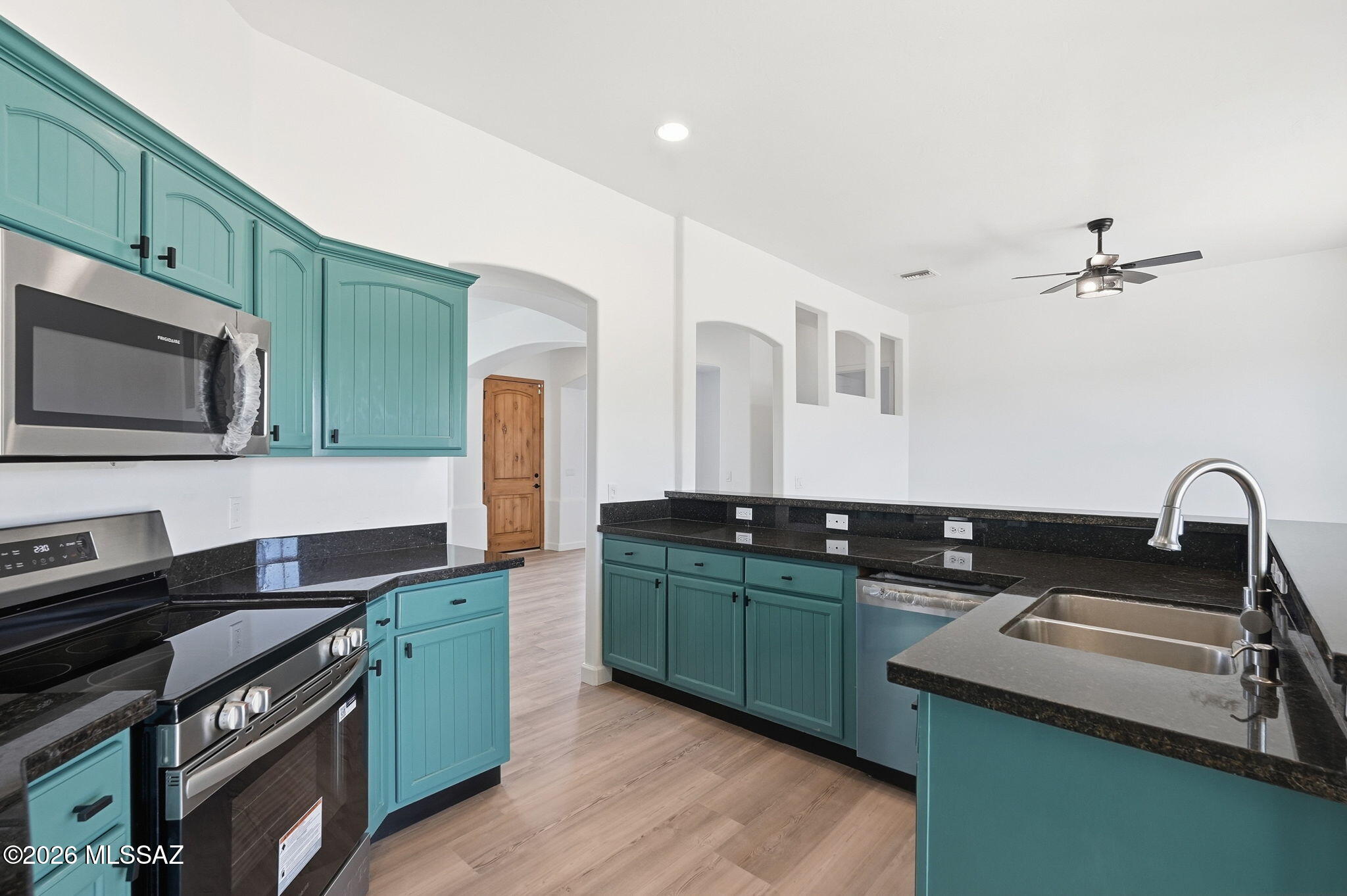 173 Via Casa Rio Rico, AZ 85648 - Photo 7 of 24 Gallery Image 7
