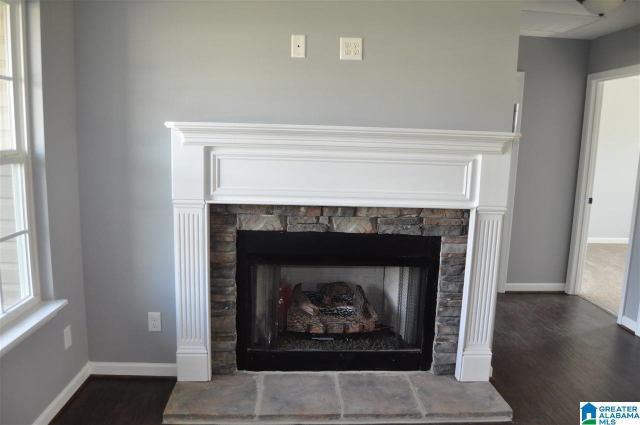 1405 Greenview Way Southwest Jacksonville, AL 36265 - Photo 3 of 25