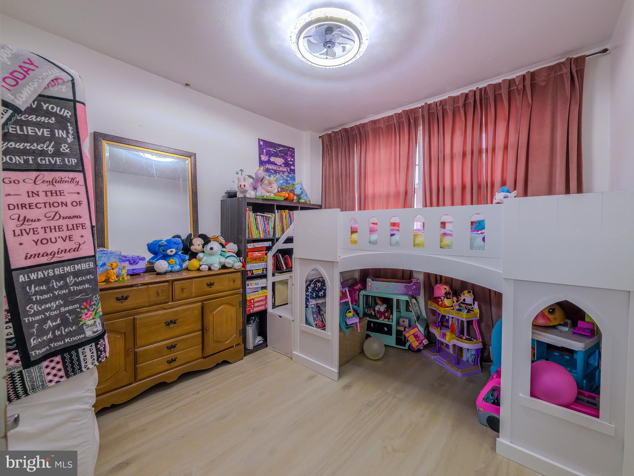 38 Pendleton Court New Castle, DE 19720 - Photo 33 of 57 Bedroom 3