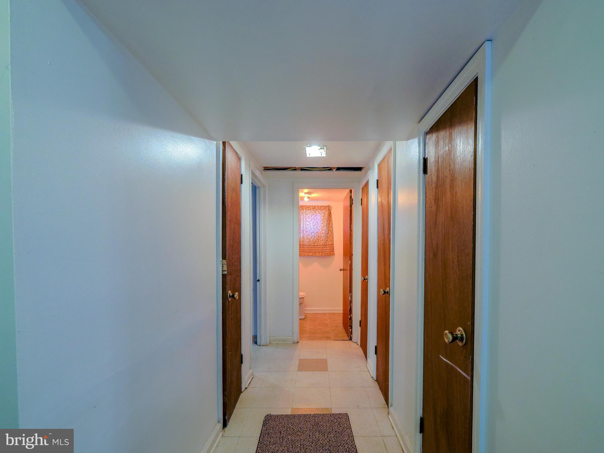38 Pendleton Court New Castle, DE 19720 - Photo 45 of 57 Hallway in Basement