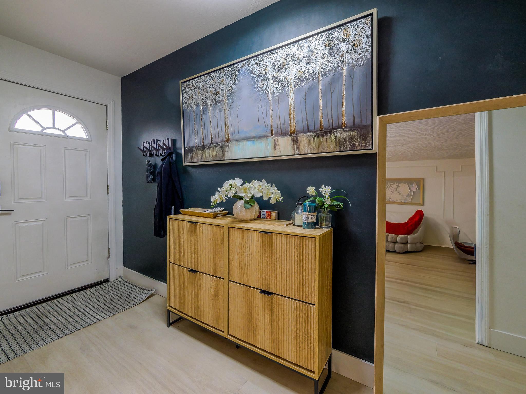 38 Pendleton Court New Castle, DE 19720 - Photo 6 of 57 Foyer