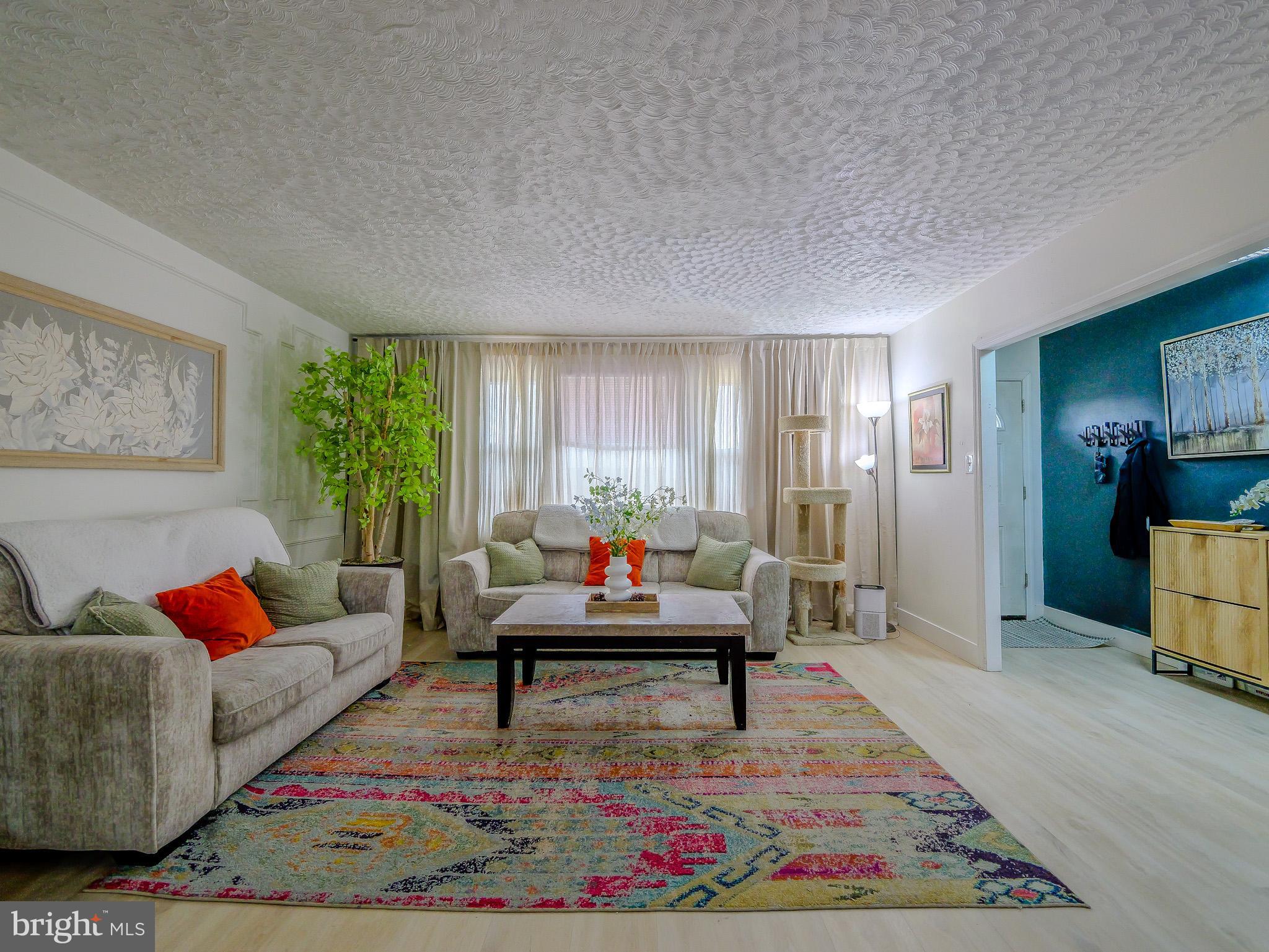 38 Pendleton Court New Castle, DE 19720 - Photo 7 of 57 Living Room