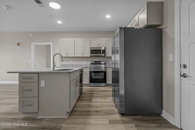 $1,450 | 2272 Dolphin Shores Drive Southwest, Unit 408, Supply, NC 28462