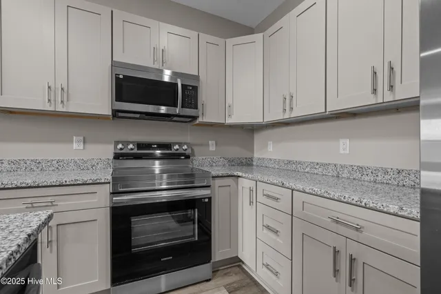 $1,450 | 2272 Dolphin Shores Drive Southwest, Unit 408, Supply, NC 28462