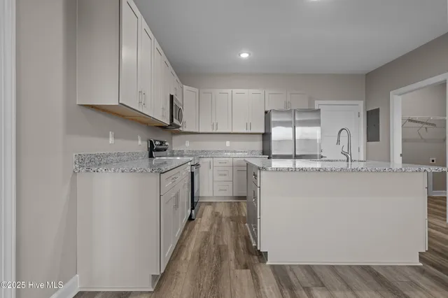 $1,450 | 2272 Dolphin Shores Drive Southwest, Unit 408, Supply, NC 28462