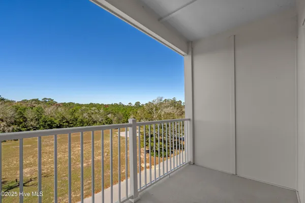 $1,550 | 2272 Dolphin Shores Drive Southwest, Unit 406, Supply, NC 28462