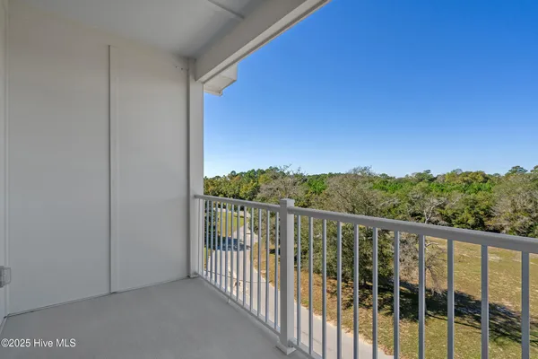 $1,550 | 2272 Dolphin Shores Drive Southwest, Unit 406, Supply, NC 28462