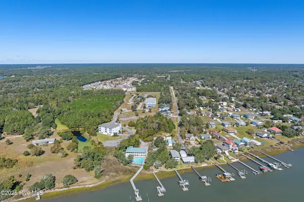 $1,550 | 2272 Dolphin Shores Drive Southwest, Unit 406, Supply, NC 28462