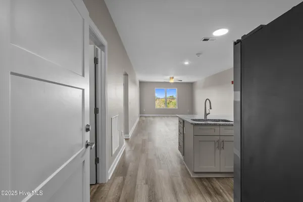 $1,550 | 2272 Dolphin Shores Drive Southwest, Unit 406, Supply, NC 28462