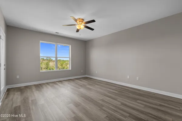 $1,550 | 2272 Dolphin Shores Drive Southwest, Unit 406, Supply, NC 28462