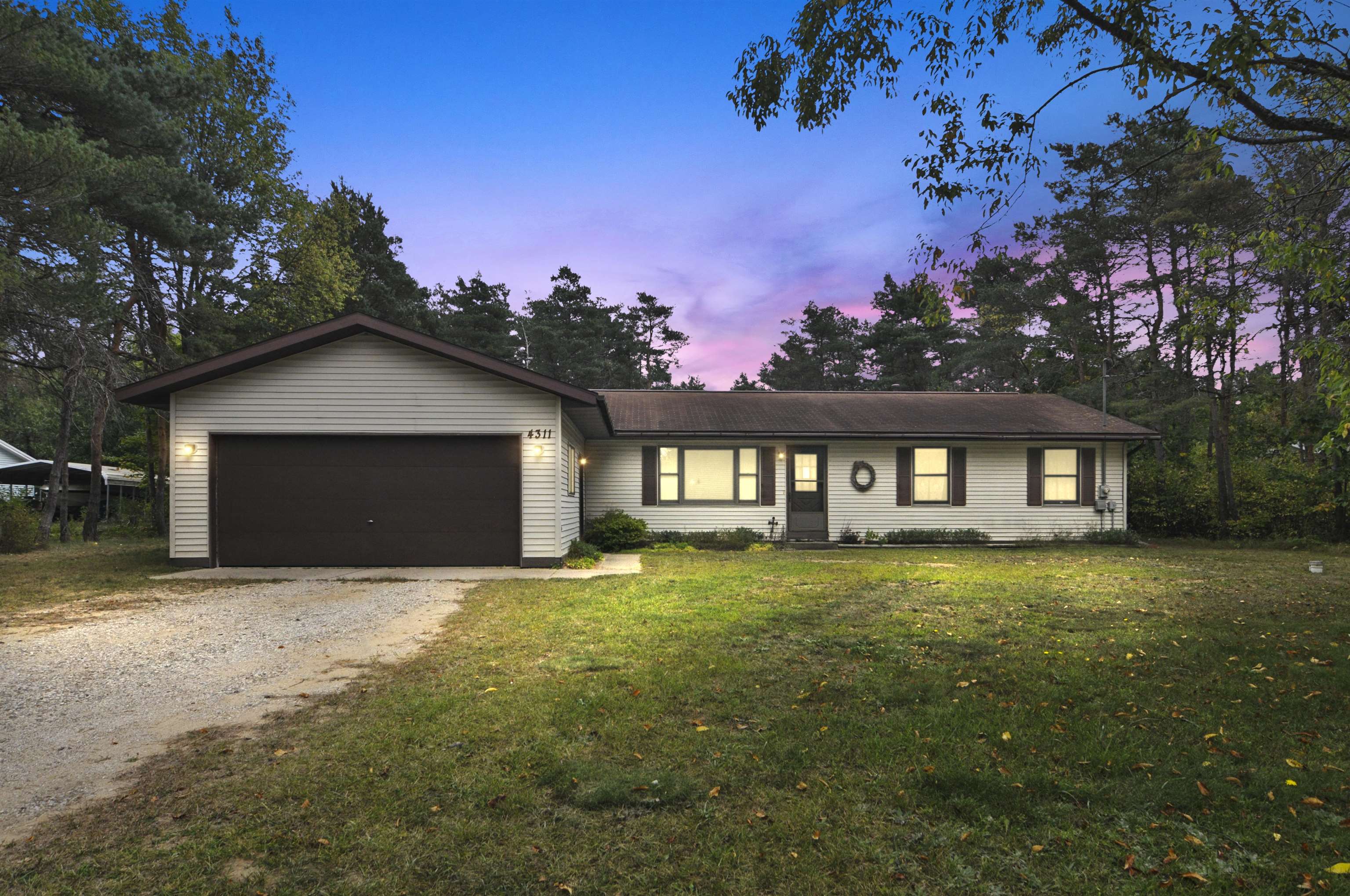 4311 South 39 Road Cadillac, MI 49601 - Photo 1 of 38 1938889-df36b8ba-2052-432f-a6b1-9130a59276cd.JPG