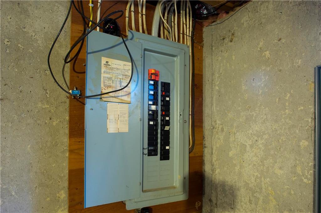 667 China Road Albion, ME 04910 - Photo 21 of 30 200 amps circuit breaker panel