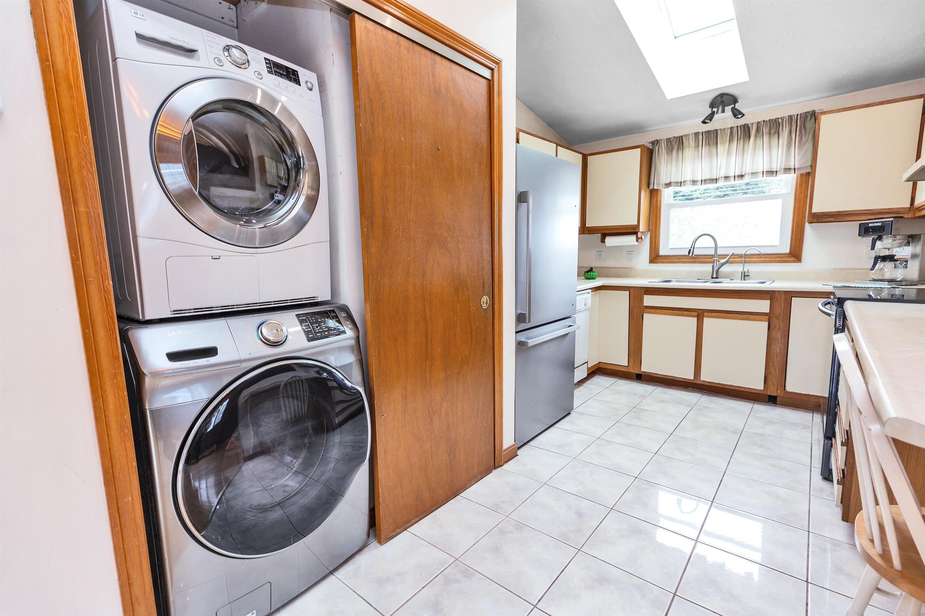 244 Porter Street, Unit 2 Manchester, NH 03103 - Photo 14 of 42 Gallery Image 14