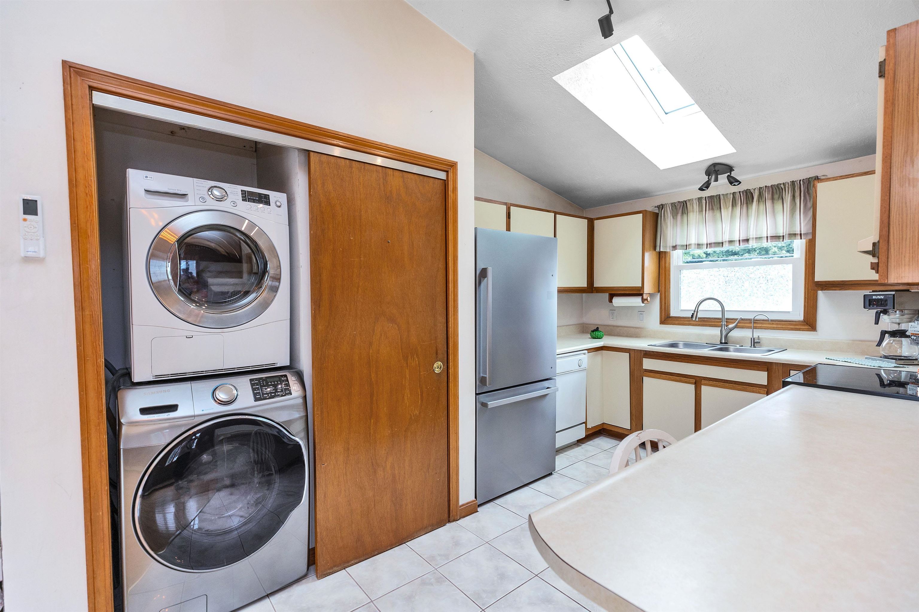 244 Porter Street, Unit 2 Manchester, NH 03103 - Photo 15 of 42 Gallery Image 15