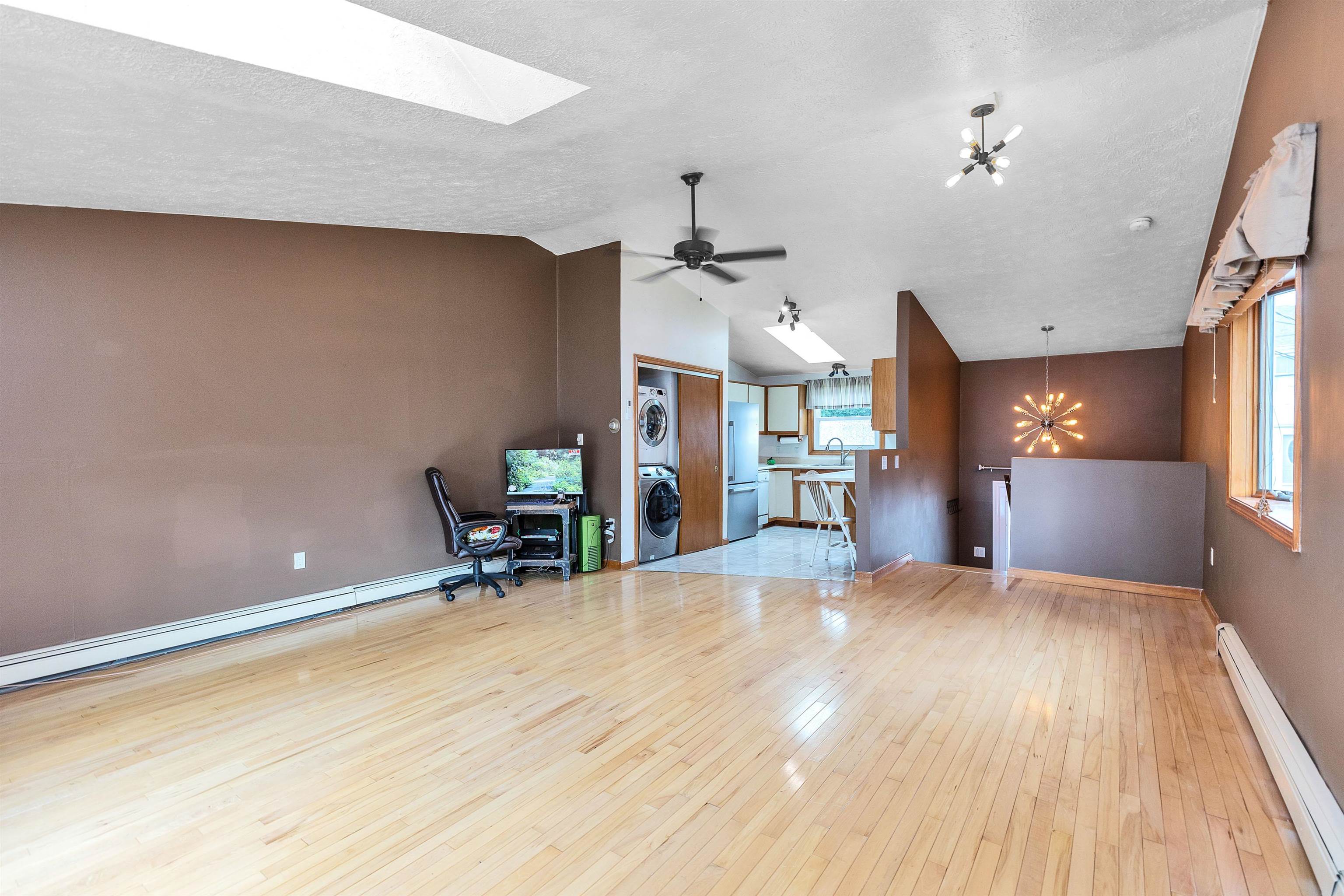 244 Porter Street, Unit 2 Manchester, NH 03103 - Photo 17 of 42 Gallery Image 17