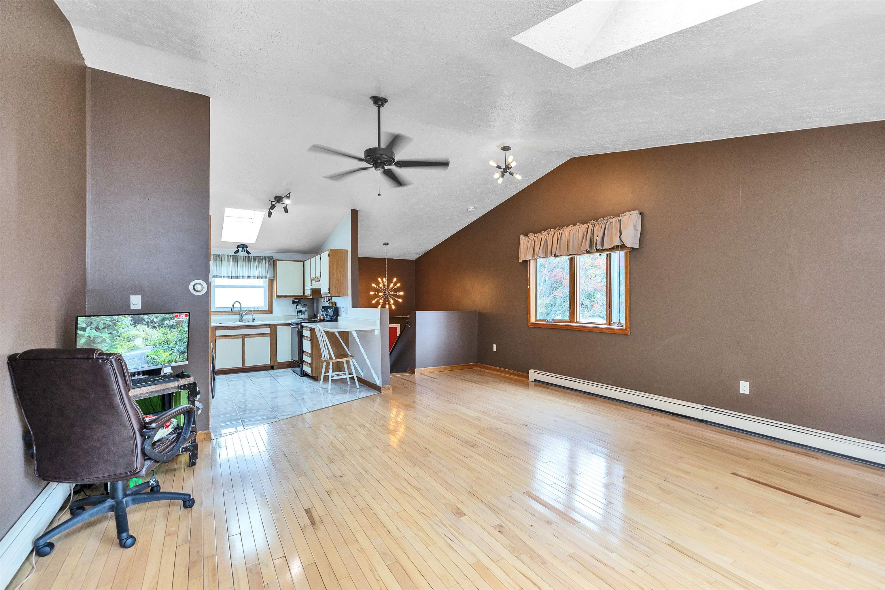 244 Porter Street, Unit 2 Manchester, NH 03103 - Photo 18 of 42 Gallery Image 18