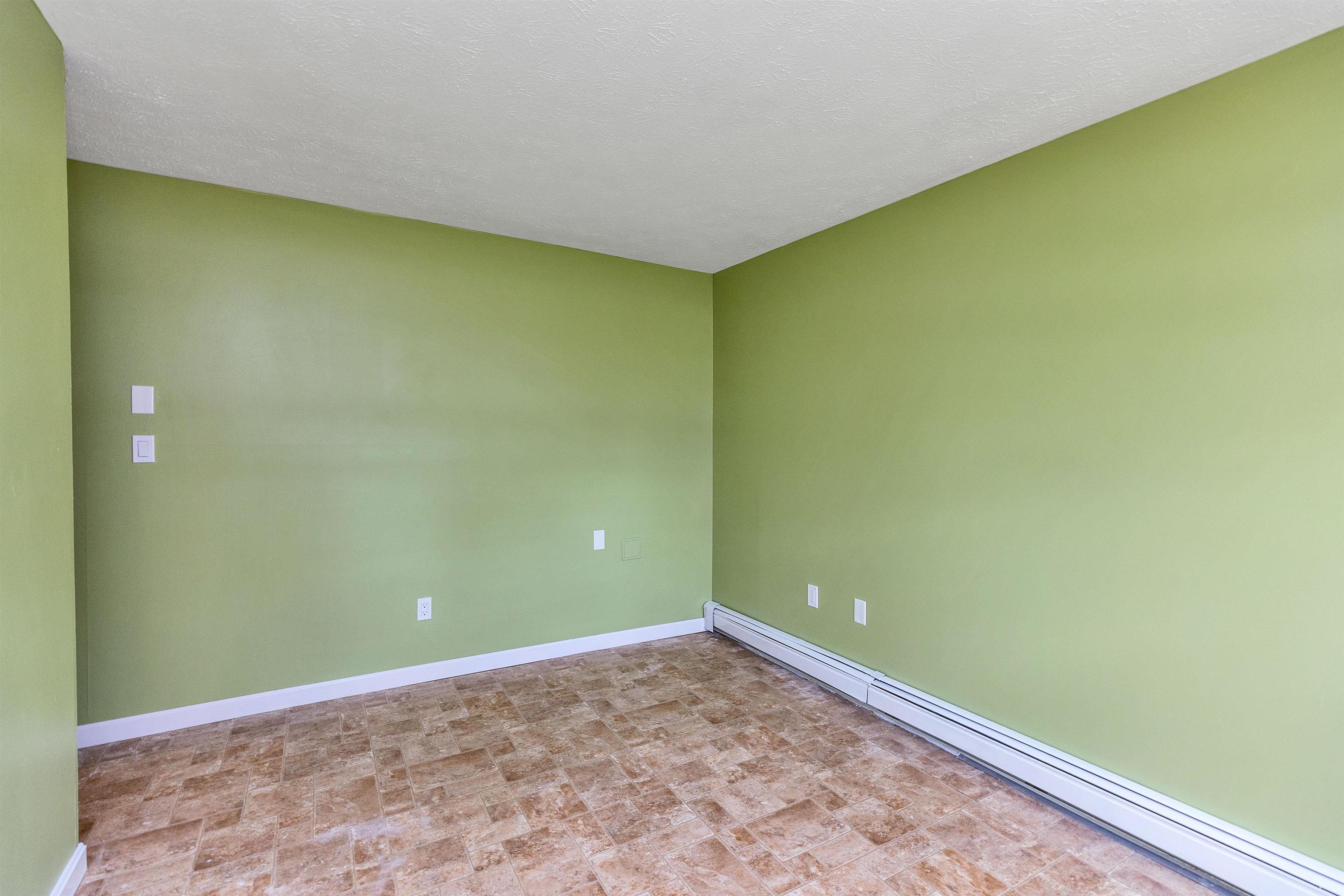 244 Porter Street, Unit 2 Manchester, NH 03103 - Photo 27 of 42 Gallery Image 27