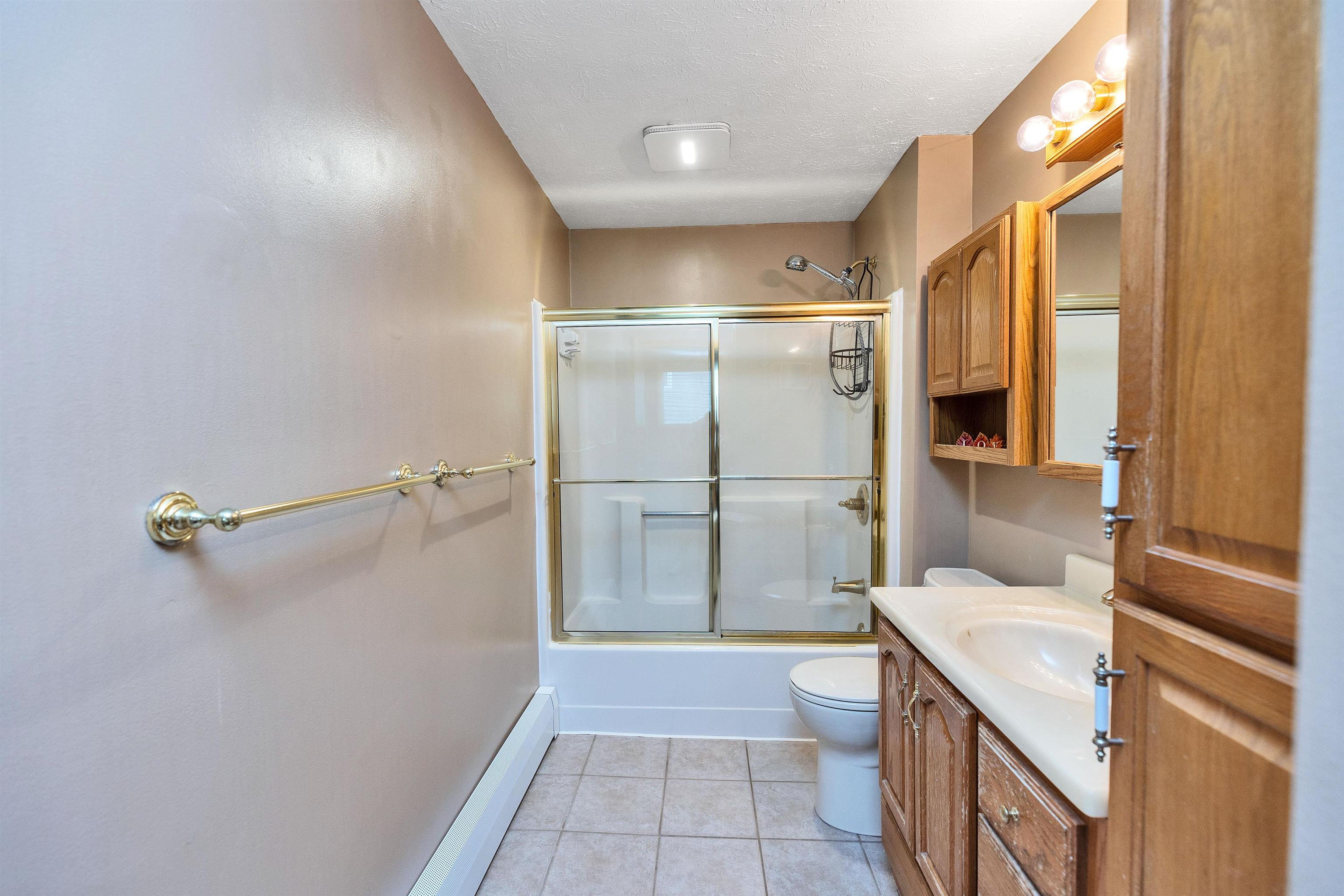 244 Porter Street, Unit 2 Manchester, NH 03103 - Photo 29 of 42 Gallery Image 29