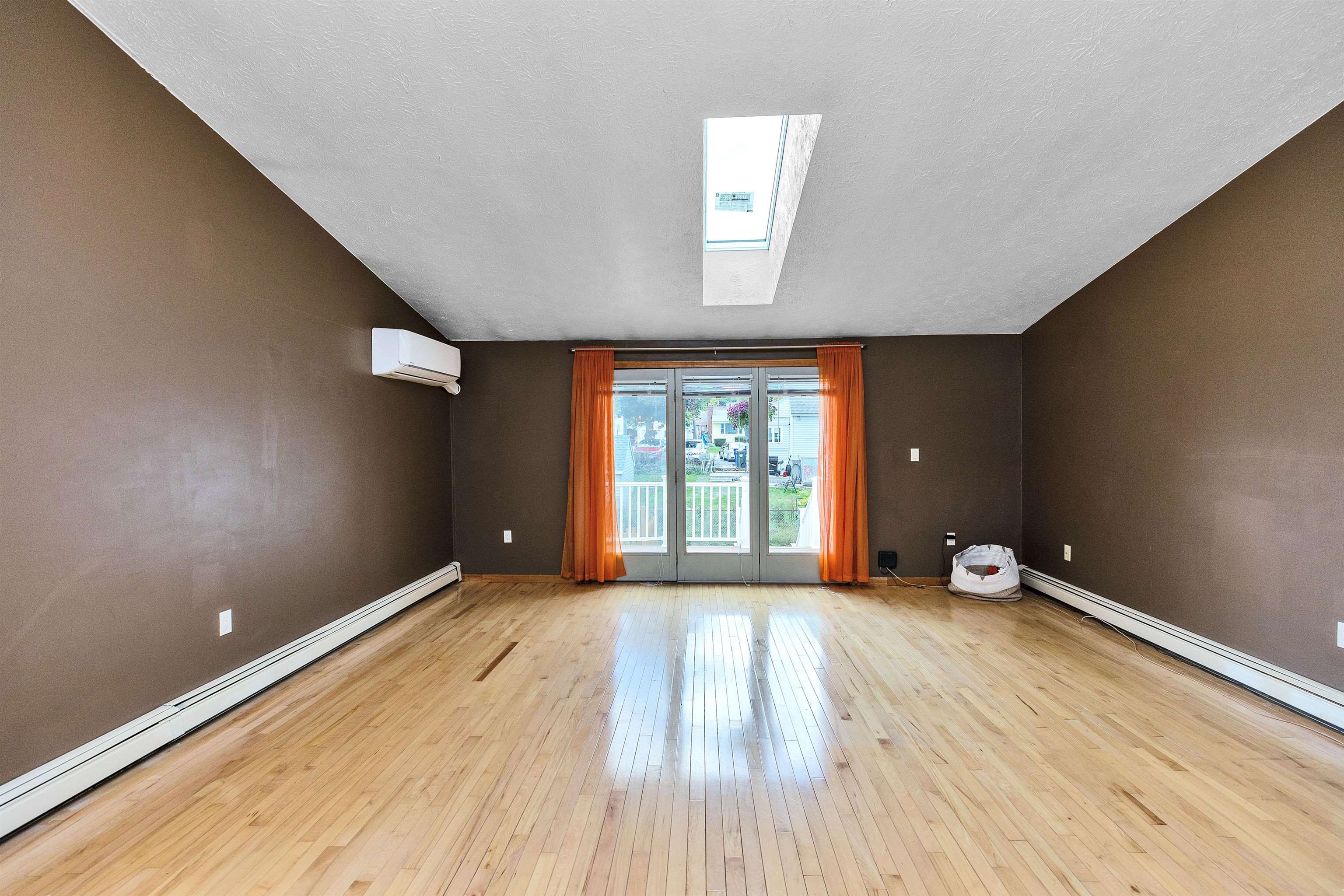 244 Porter Street, Unit 2 Manchester, NH 03103 - Photo 8 of 42 Gallery Image 8