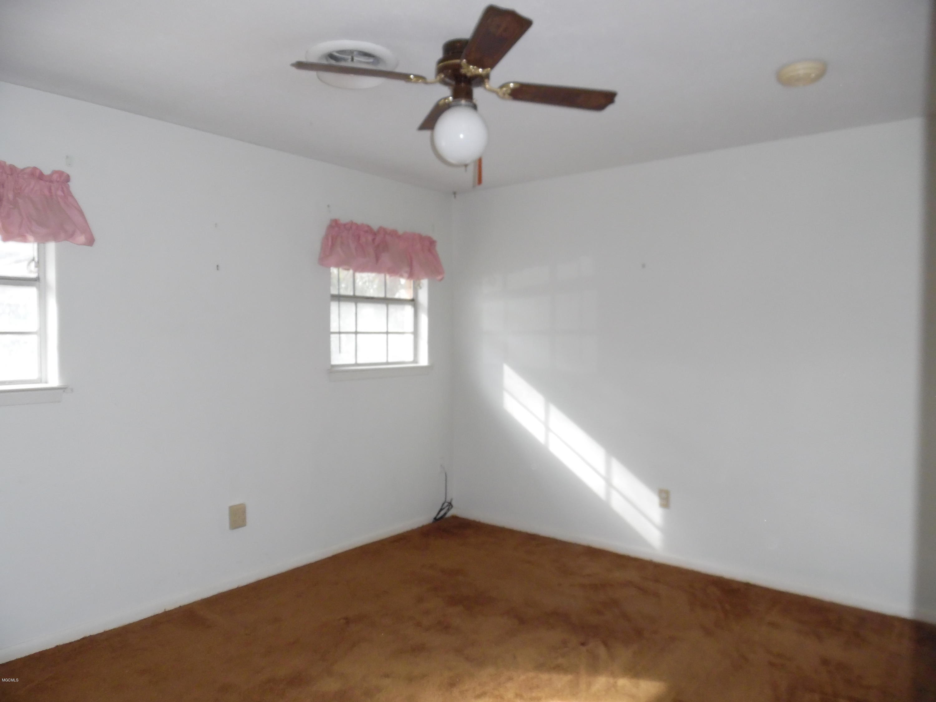 3216 Nottingham Road Ocean Springs, MS 39564 - Photo 13 of 14 SAM_0099