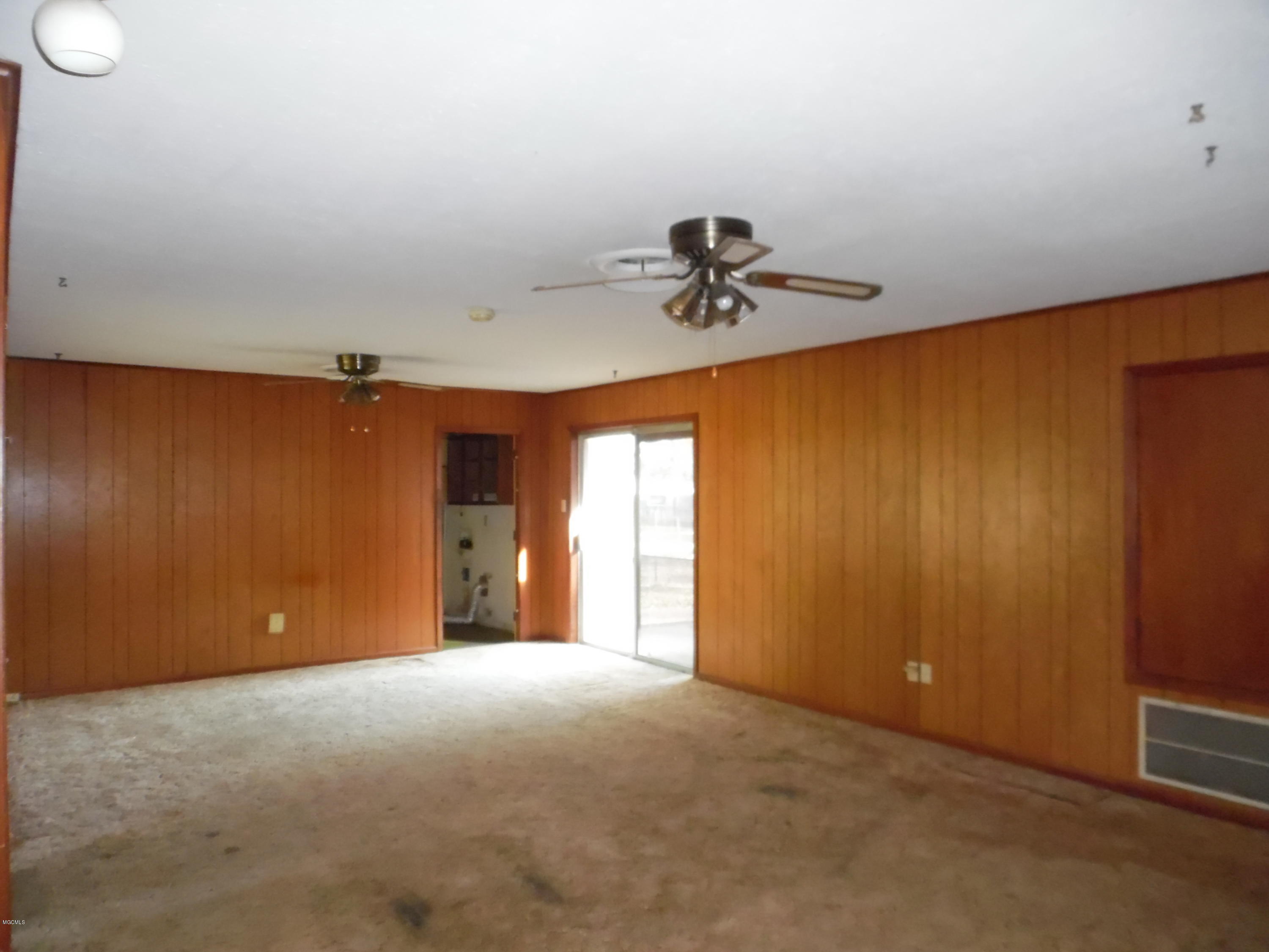 3216 Nottingham Road Ocean Springs, MS 39564 - Photo 6 of 14 SAM_0088