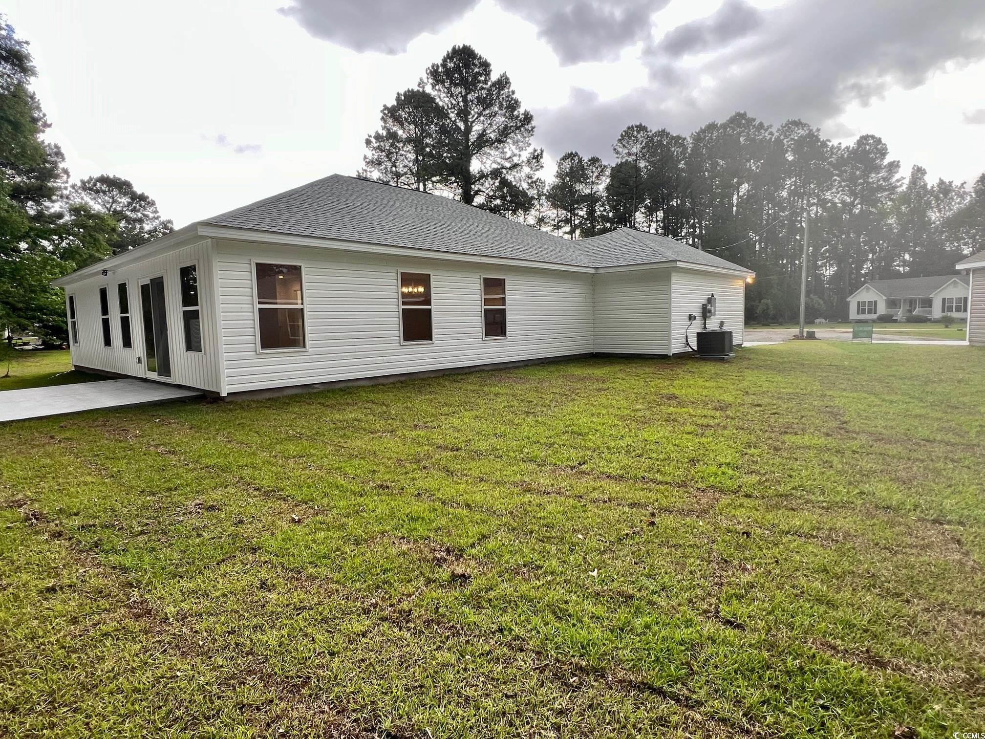 2940 Springdale Drive Loris, SC 29569 - Photo 4 of 22 Gallery Image 4