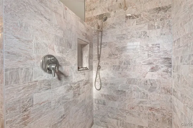 $614,900 | 6001 Singletree Lane, De Witt, NY 13078